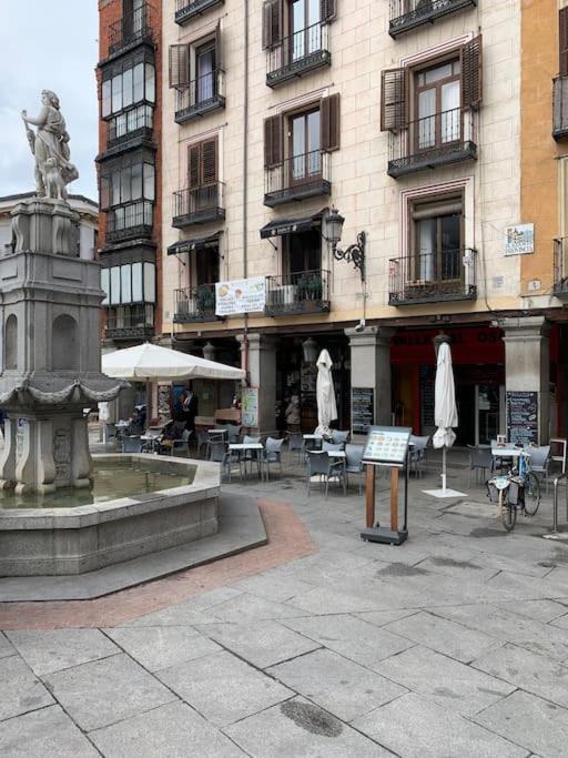 Espectacular Apartamento Plaza Mayor Madrid Exterior foto